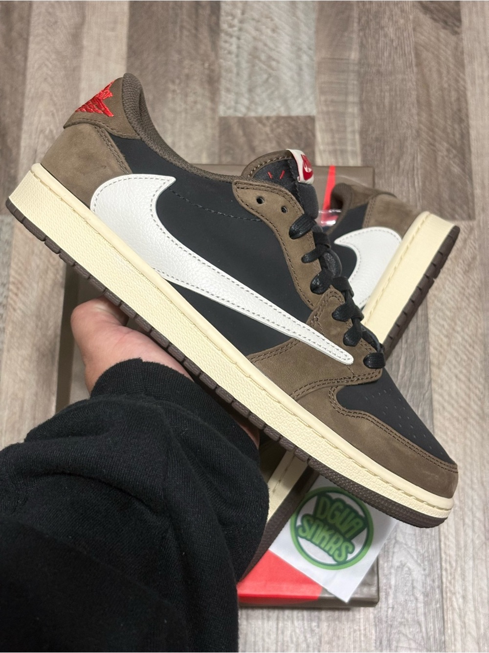 Jordan 1 low × Travis Scott Mocha Low